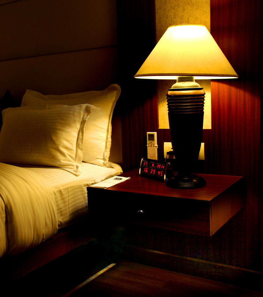 Continent Nakodar Hotel & Resorts 외부 사진