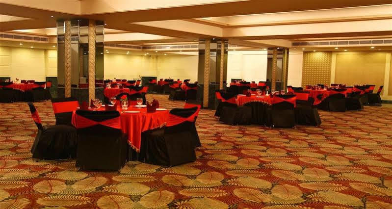 Continent Nakodar Hotel & Resorts 외부 사진